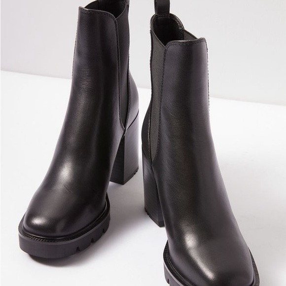 Sam Edelman Leather Rollins Chelsea Boot - Picture 5 of 14